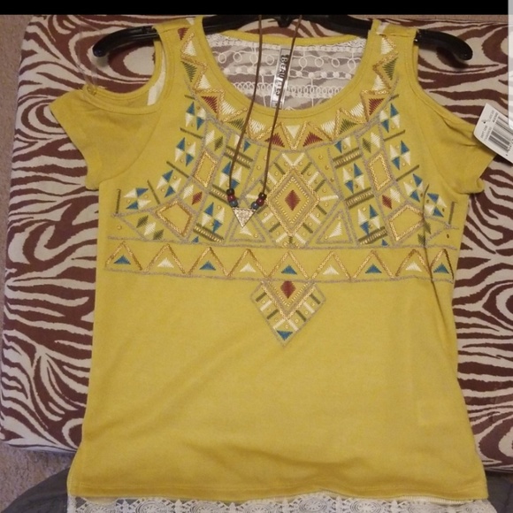 Three blouses for $18 - Picture 2 of 6